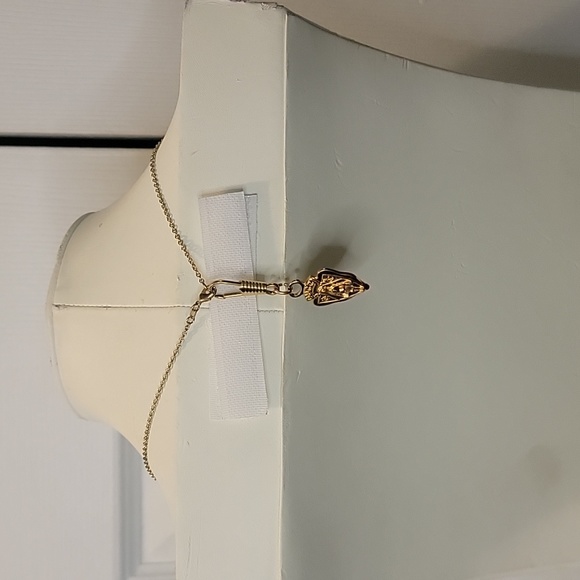 Consign with Pretty Peacock - Picture 14 of 17